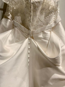 Stella york '6763' wedding dress size-14 NEW