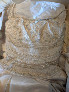Lazaro ' 3171' size 4 used wedding dress front view close up