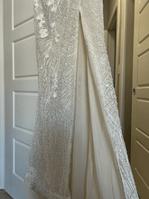 Load image into Gallery viewer, Galina Signature &#39;MBSWG887&#39; wedding dress size-06 NEW
