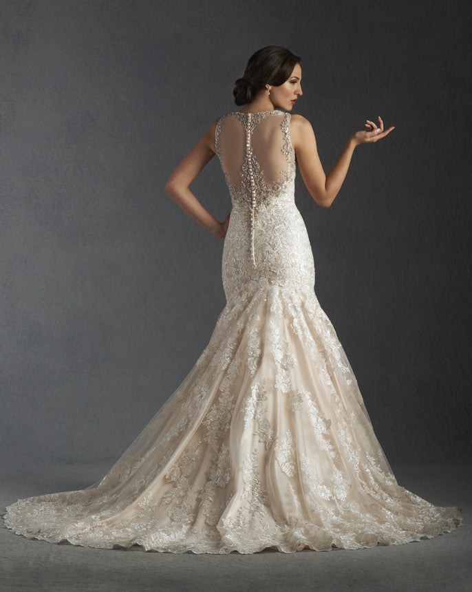 Bonny Bridal '8511' size 10 sample wedding dress back view on model