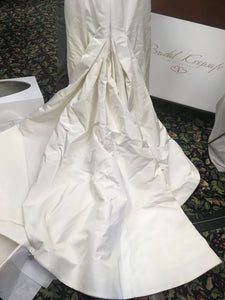 Austin Scarlett 'Waverly' wedding dress size-08 PREOWNED