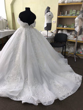 Load image into Gallery viewer, Vladiyan  &#39;Ballgown&#39; wedding dress size-10 NEW
