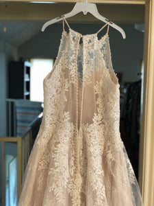Elizabeth Layne 'Kaleigh' wedding dress size-16 NEW