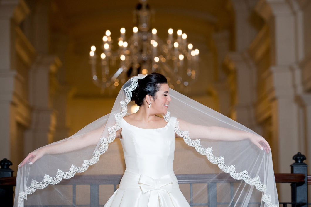 Rosa Clara 'Orfilia Vd Mikado' size 24 used wedding dress front view on bride
