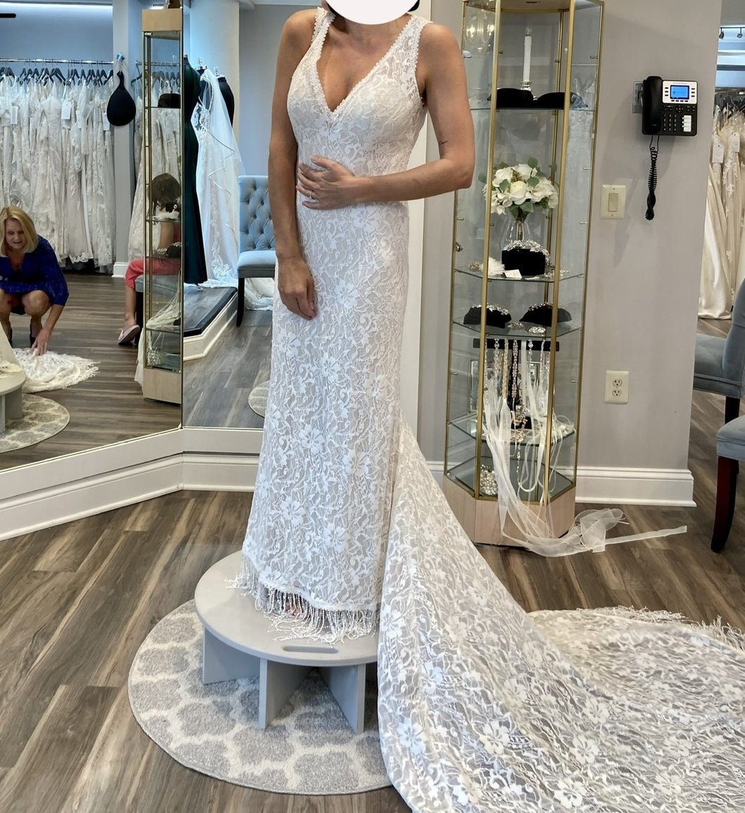 Allure Bridals 'Wilderly Bride Rory ' wedding dress size-04 NEW