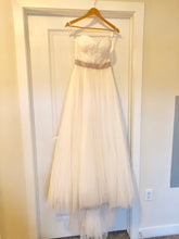 Load image into Gallery viewer, Wtoo &#39;Rowena&#39; size 2 used wedding dress front view on hanger
