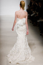 Load image into Gallery viewer, Amsale &#39;Penelope&#39; Floral Wedding Dress - Amsale - Nearly Newlywed Bridal Boutique - 2
