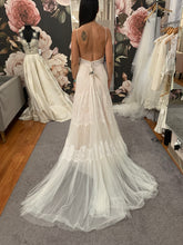Load image into Gallery viewer, Flora Bridal &#39;Lilian&#39; wedding dress size-00 SAMPLE

