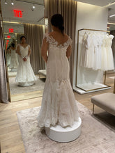 Load image into Gallery viewer, Pronovias &#39;Shirley&#39; wedding dress size-10 PREOWNED
