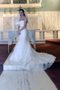 David's Bridal 'V3680' wedding dress size-04 PREOWNED