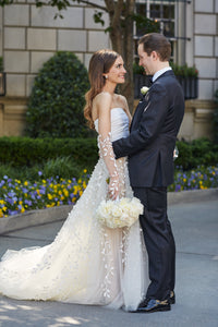 Oscar de la Renta 'Wisteria Embroidered Tulle and Taffeta Gown' wedding dress size-02 PREOWNED