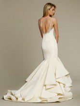 Load image into Gallery viewer, Jim Hjelm &#39;Trumpet&#39; size 12 used wedding dress back view on model
