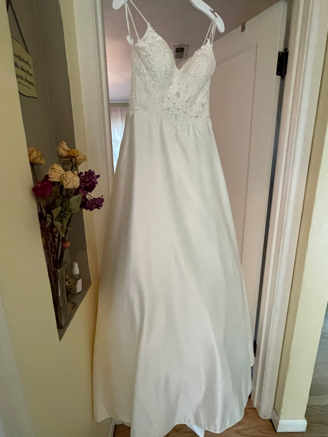 Ella rosa 'BE488' wedding dress size-08 NEW