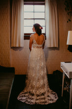Load image into Gallery viewer, Rime Arodaky &#39;Delilah&#39; size 8 used wedding dress back view on bride
