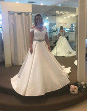 Load image into Gallery viewer, Alyne &#39;Darling&#39; wedding dress size-04 NEW
