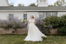 Load image into Gallery viewer, Sarah Seven &#39;RSVP Gown&#39; wedding dress size-10 PREOWNED
