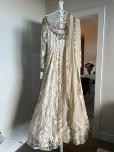 Unknown 'Unknown' wedding dress size-06 SAMPLE