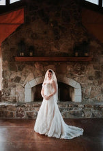 Load image into Gallery viewer, Allure Bridals &#39;2850&#39; wedding dress size-12 PREOWNED
