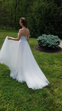 Load image into Gallery viewer, Custom &#39;Princess&#39; size 8 used wedding dress back view on bride
