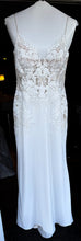 Load image into Gallery viewer, Blue by Enzoani &#39;ORNINA&#39; wedding dress size-06 PREOWNED
