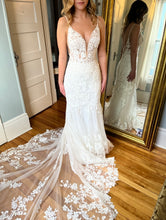 Load image into Gallery viewer, Eddy K. &#39;Selena DR2210&#39; wedding dress size-04 NEW
