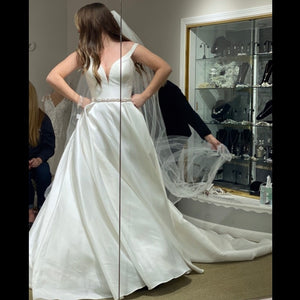 Martina Liana '981' wedding dress size-04 NEW