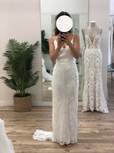 Load image into Gallery viewer, Grace Loves Lace &#39;Loyola&#39; wedding dress size-04 PREOWNED
