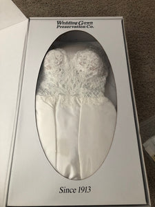Essence of Australia 'D4241' size 6 used wedding dress in box