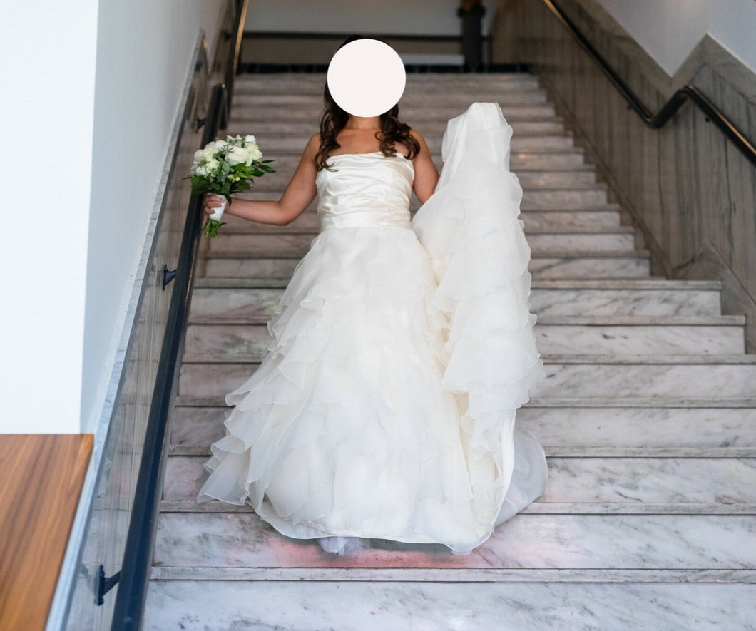 Paloma Blanca '#4116' wedding dress size-04 PREOWNED