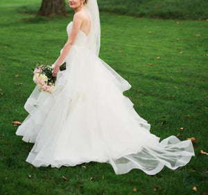 Stella York '6330' wedding dress size-00 PREOWNED