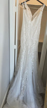 Load image into Gallery viewer, None &#39;Emily-Rose by Elizabeth Lee&#39; wedding dress size-08 NEW
