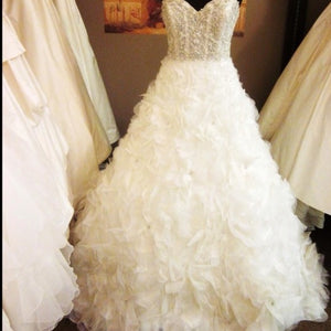 Lazaro '3505' size 00 used wedding dress front view on hanger