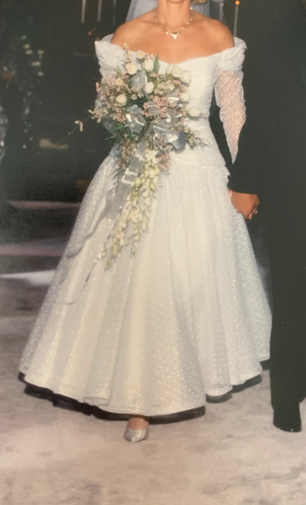 Carolina Herrera 'Unknown' wedding dress size-06 PREOWNED