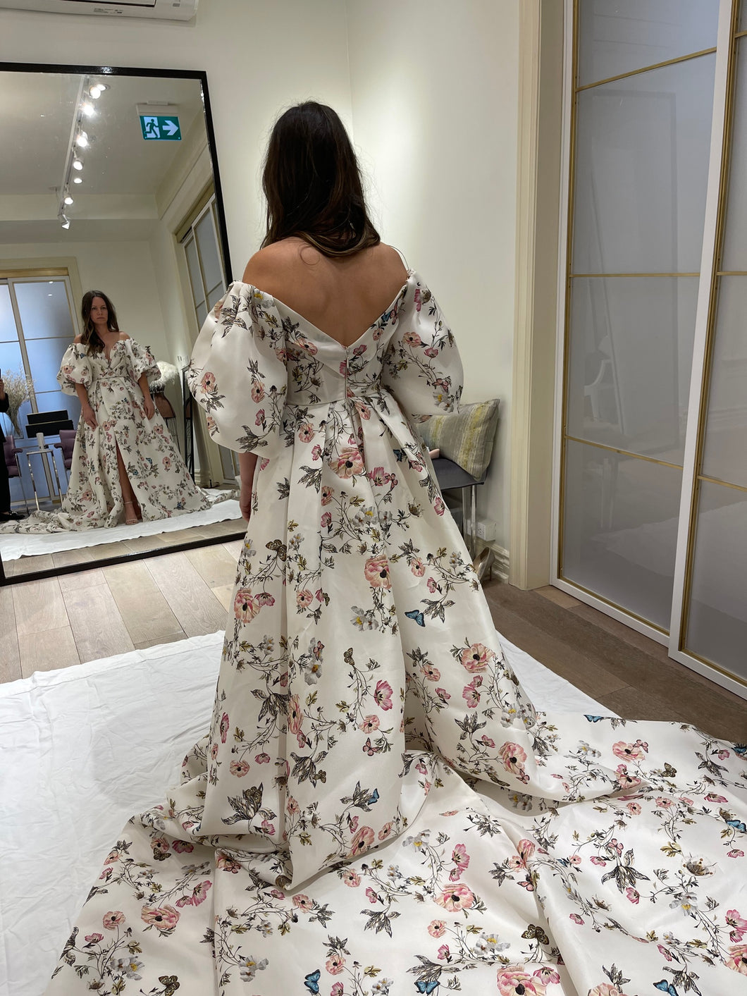 Monique Lhuillier 'TUILERIES' wedding dress size-06 PREOWNED