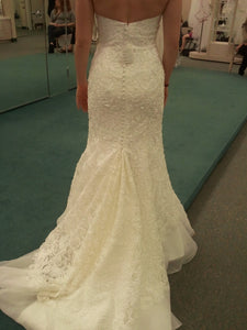 Galina Signature 'SWG400' wedding dress size-04 PREOWNED