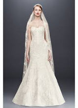 Load image into Gallery viewer, Oleg Cassini &#39;CWG594&#39; size 4 used wedding dress front view on model
