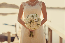 Load image into Gallery viewer, Casablanca &#39;A Line Lace&#39; size 6 used wedding dress front view close up
