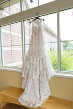 Load image into Gallery viewer, Allure Bridals &#39;9311&#39; wedding dress size-10 PREOWNED
