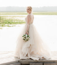 Load image into Gallery viewer, Hayley Paige &#39;Gael&#39; wedding dress size-06 PREOWNED

