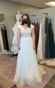 THEIA 'Nima' wedding dress size-06 SAMPLE