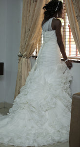 Pronovias Alga Silk Organza Mermaid Wedding Dress - Pronovias - Nearly Newlywed Bridal Boutique - 3