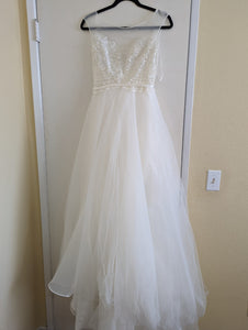 Etsy store 'Romantic Ivory Aline See through Wedding Dress, Bohemian Wedding dress' wedding dress size-04 NEW