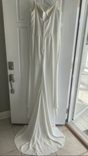 Load image into Gallery viewer, Mori Lee &#39;Voyage&#39; wedding dress size-12 NEW
