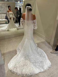 All Who Wander '#BRIAR-SLV' wedding dress size-06 NEW