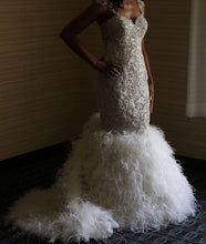 Load image into Gallery viewer, Stephen Yearick &#39;57yNY1428&#39; size 10 used wedding dress front view on bride
