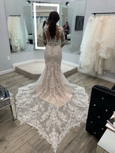 Load image into Gallery viewer, Sottero and Midgley &#39;1221SS355&#39; wedding dress size-16 PREOWNED
