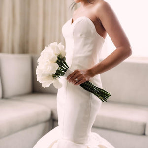 Justin Alexander '8933' size 10 used wedding dress side view on model