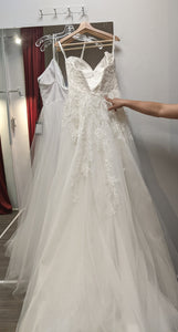 Blue Bridal Boutique '1032' wedding dress size-08 NEW