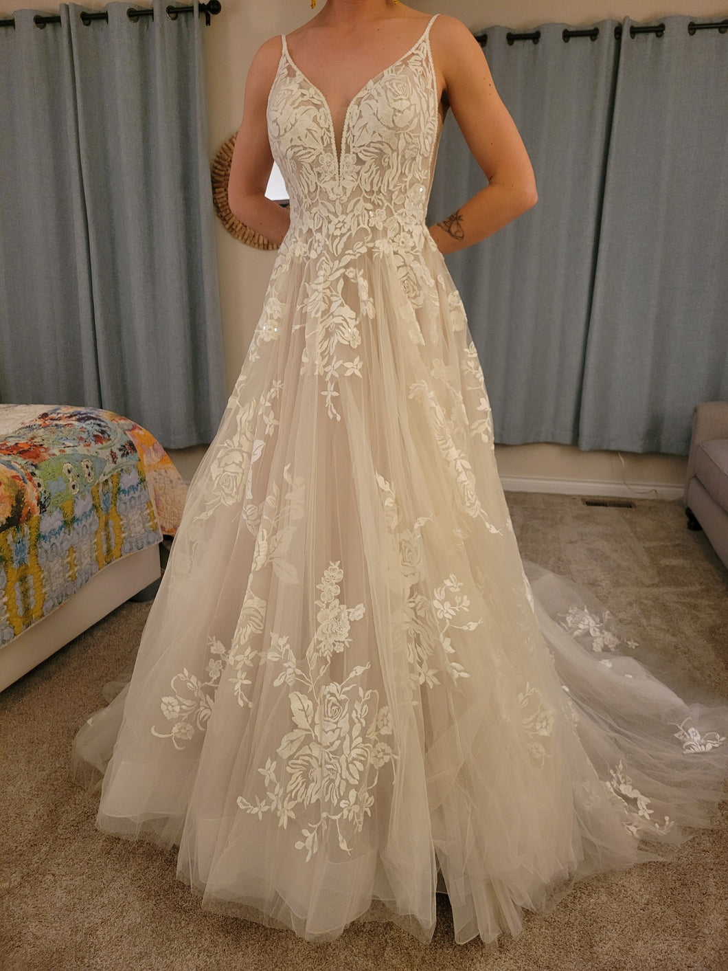 Allure Bridals 'A1215' wedding dress size-06 NEW