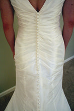Load image into Gallery viewer, Mori Lee style #6727 - Mori Lee - Nearly Newlywed Bridal Boutique - 3
